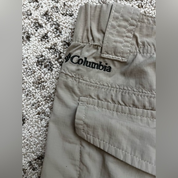 Columbia Omni-Shade Khaki Pants - Picture 10 of 10